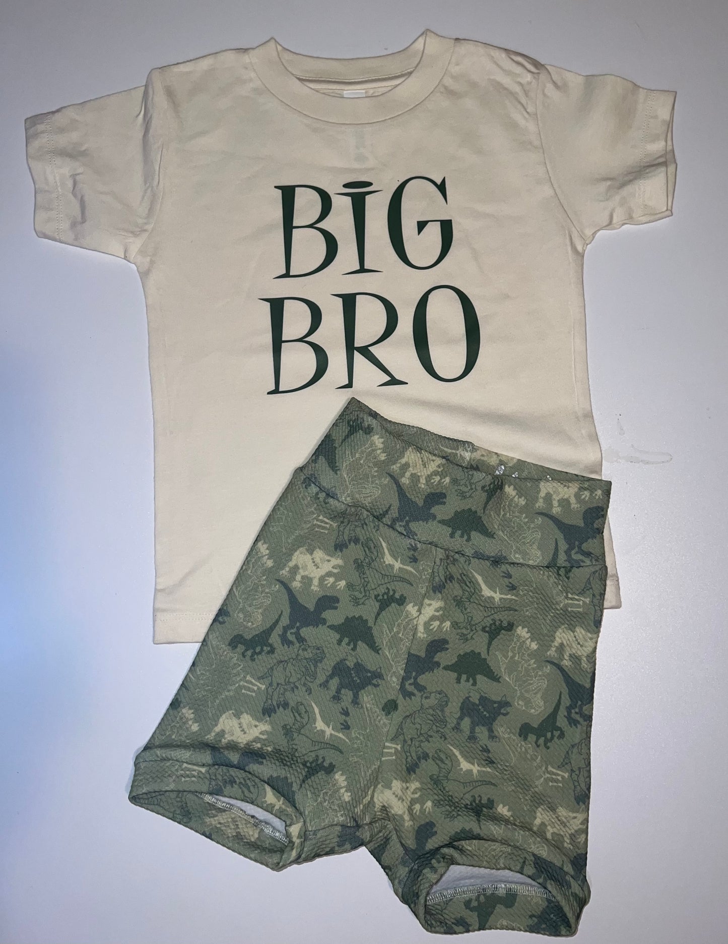 Big bro/ Lil bro Dino shorties outfit